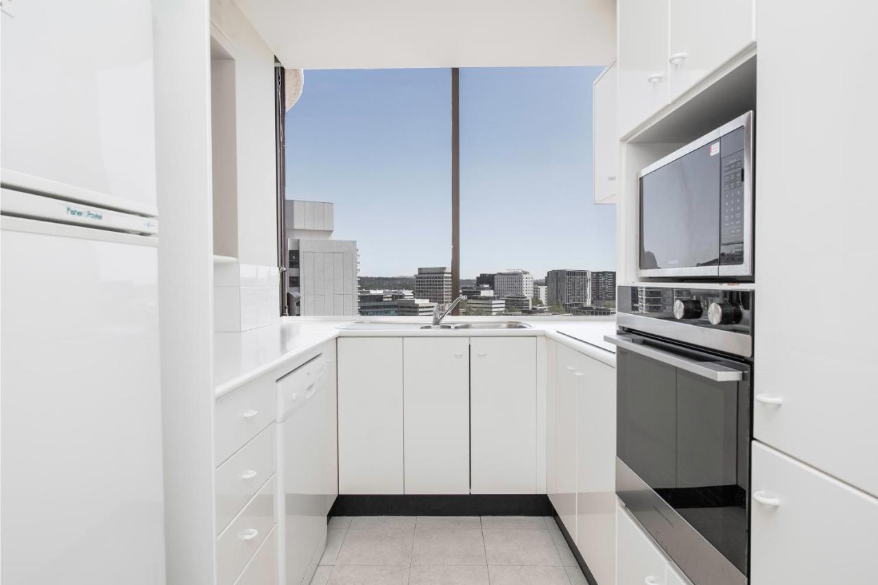 Breakfree Capital Tower Apartments Canberra Exterior photo